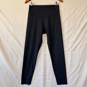 NWT UNISSU Hugcurve High-Waisted Buttery Soft Yoga Leggings Size M (8/10)